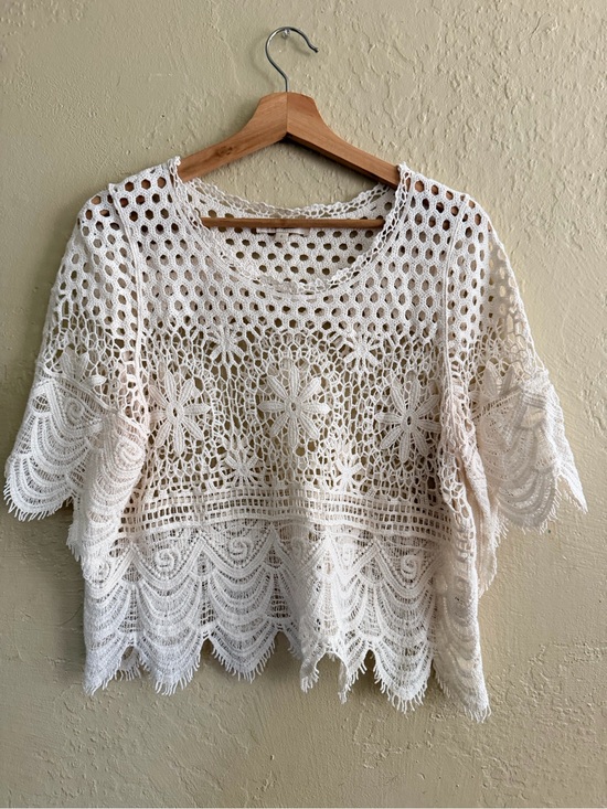 Rebellion Again Tops - Boho Crochet Lace Short-Sleeve Top - Cream